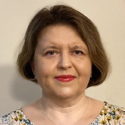 Anna Winiarska1 400x400px 1