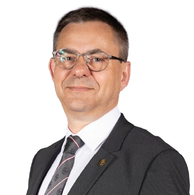 Piotr Sieroszewski3 400x400px 2